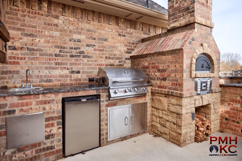 Chicago Brick Oven CBO-750 Built-In Hybrid Residential Outdoor Pizza Oven Kit CBO-O-KIT-750-HYB outdoor kitchen empire